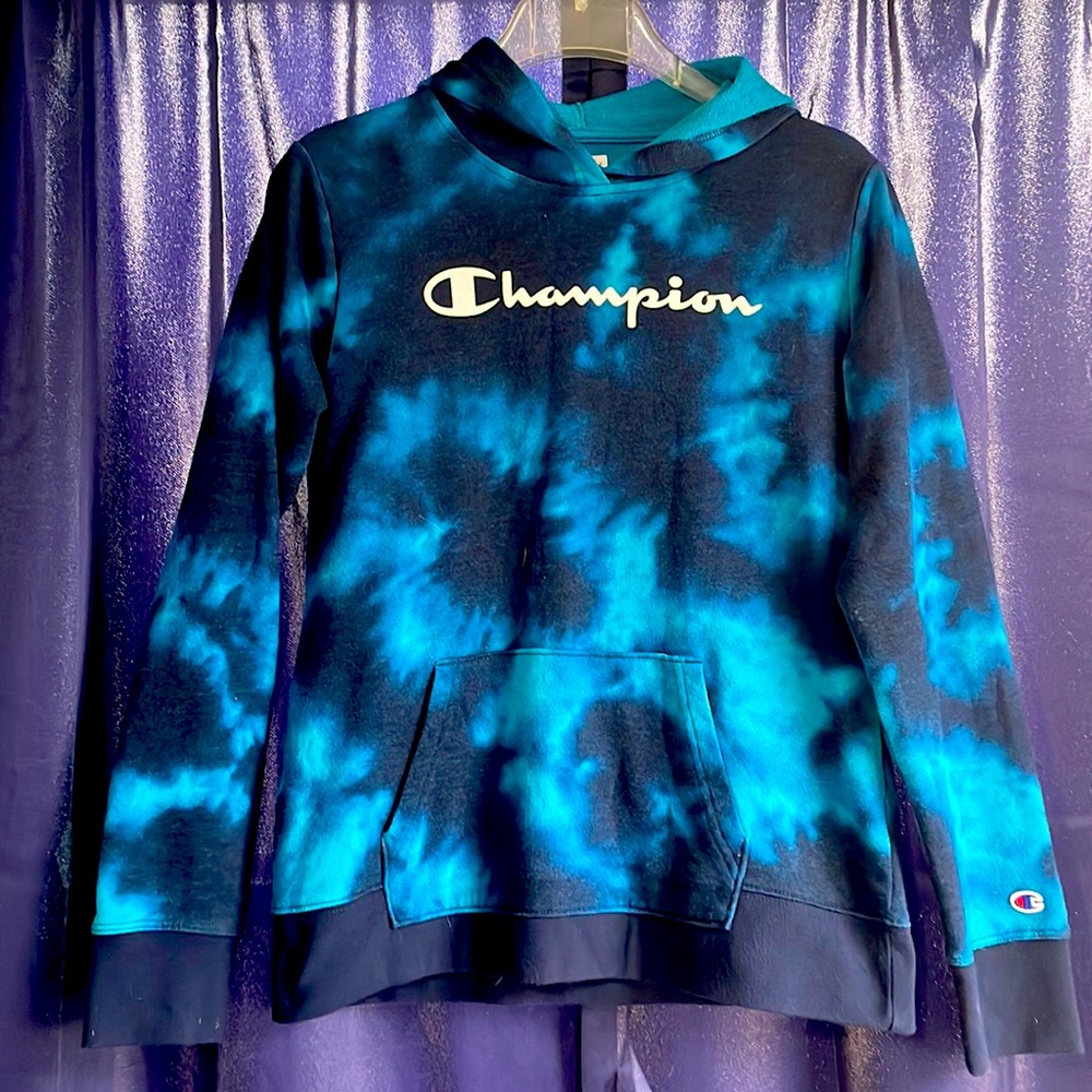 🤖- Champion blue tie dye hoodie
